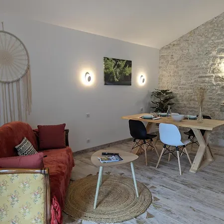 Gite Cosy Avec Terrasse Privative, Jardin Et Activites Nature A Proximite - Fr-1-653-259 Châteauneuf-sur-Charente