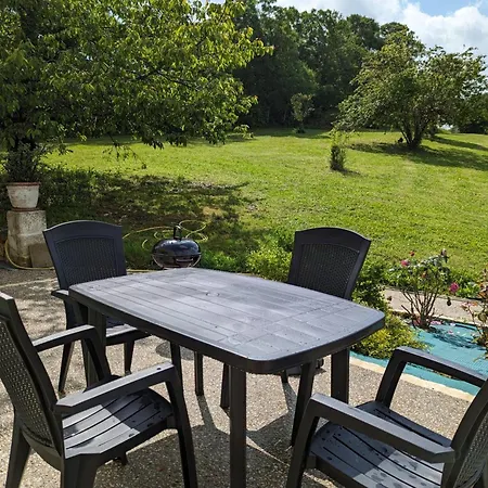 Gite Cosy Avec Terrasse Privative, Jardin Et Activites Nature A Proximite - Fr-1-653-259 公寓